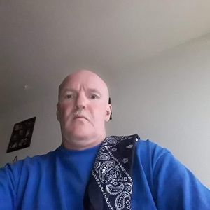 Meet your Posher, Larry